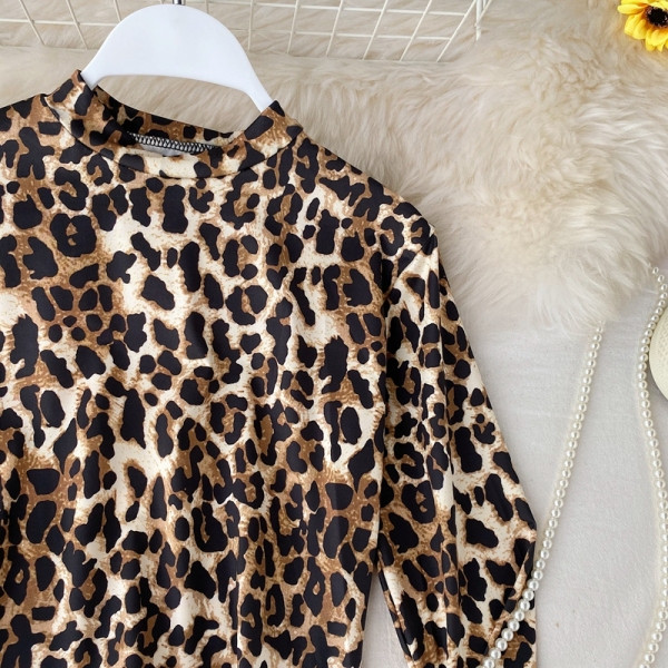 Modern női blúz magas pólógallérral, állatmintás, hosszú ujjú három színben