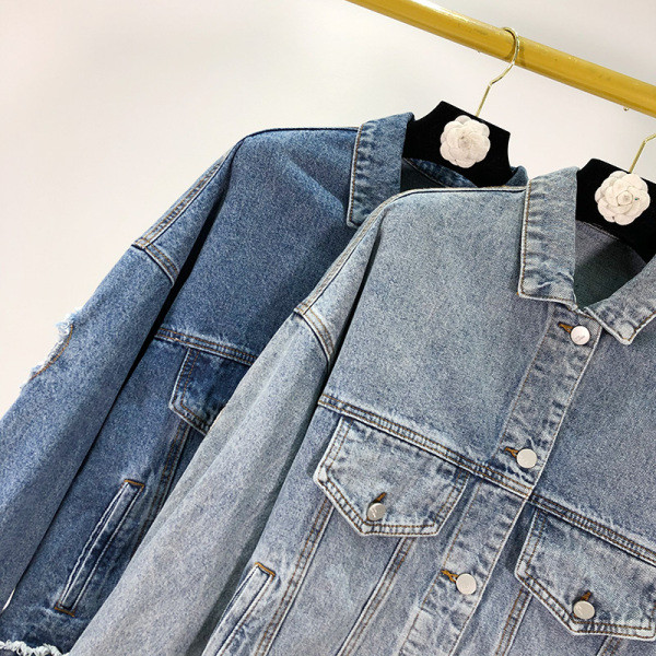 Női farmer aszimmetrikus kabát kék színben, gombokkal