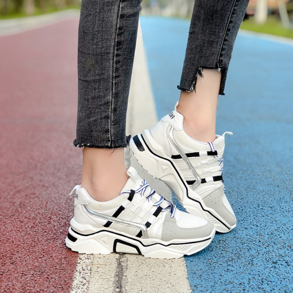 Adidași sport și casual cu șireturi colorate potrivite pentru fiecare sezon