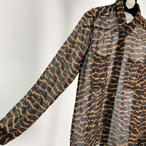 Cămașă de șifon de damă cu imprimeu animal