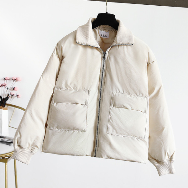 Geaca de dama potrivita pentru iarna cu guler inalt - stil retro