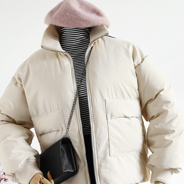 Geaca de dama potrivita pentru iarna cu guler inalt - stil retro