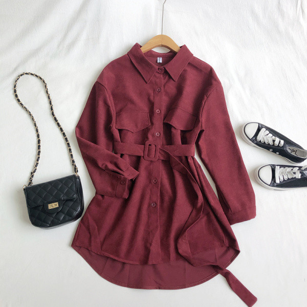 Hosszú női ing öt színben, zsebekkel és övvel