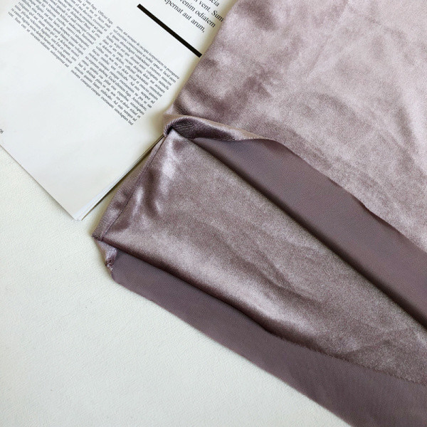 Modern női bársony blúz négy színben V-nyakkal