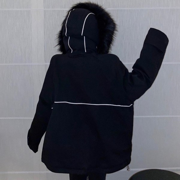 Geaca de iarna lata cu guler de blana artificiala de culoare neagra