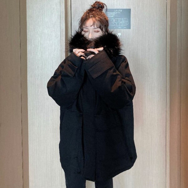 Geaca de iarna lata cu guler de blana artificiala de culoare neagra