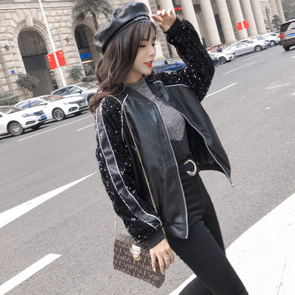 Női kabát flitterekkel az ujjakon eko bőrből, fekete színben