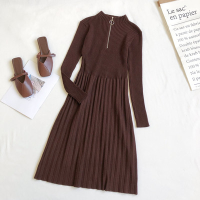 Modern női ruha négy színben, hosszú ujjal és cipzárral