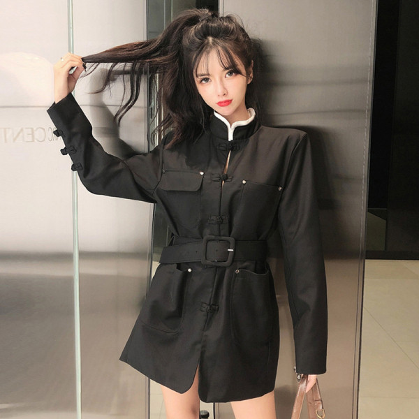 Stílusos női őszi kabát retro stílusban fekete színben