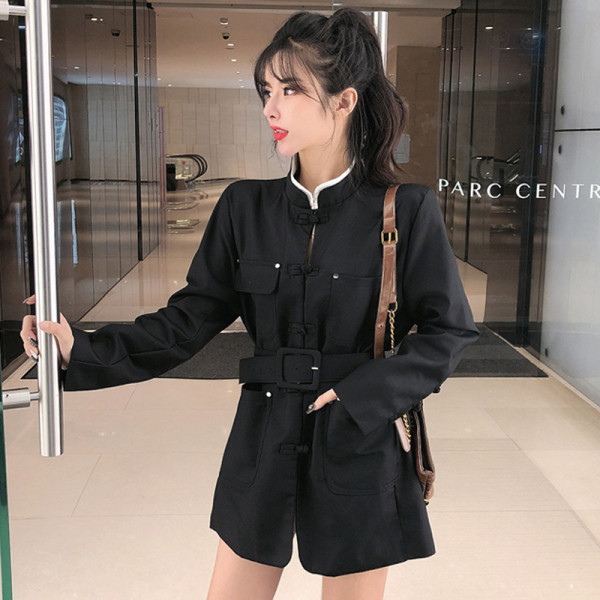 Stílusos női őszi kabát retro stílusban fekete színben