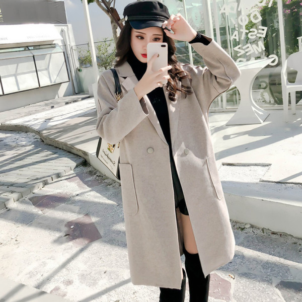 Aktuális női őszi-téli kabát zsebekkel bézs és kék színben