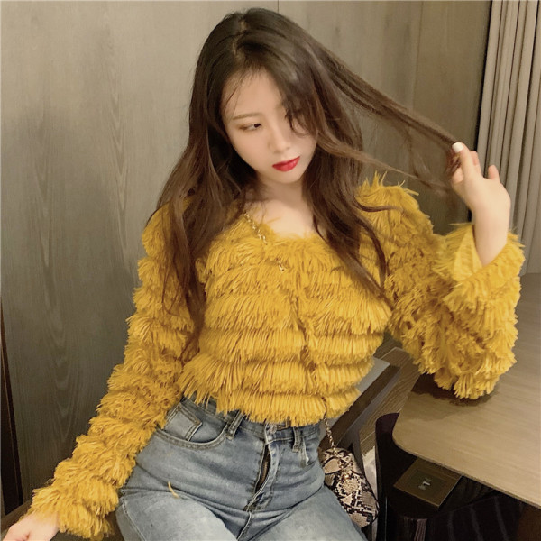 Aktuális női pehelypulóver kerek nyakkivágással, sárga és fehér színben