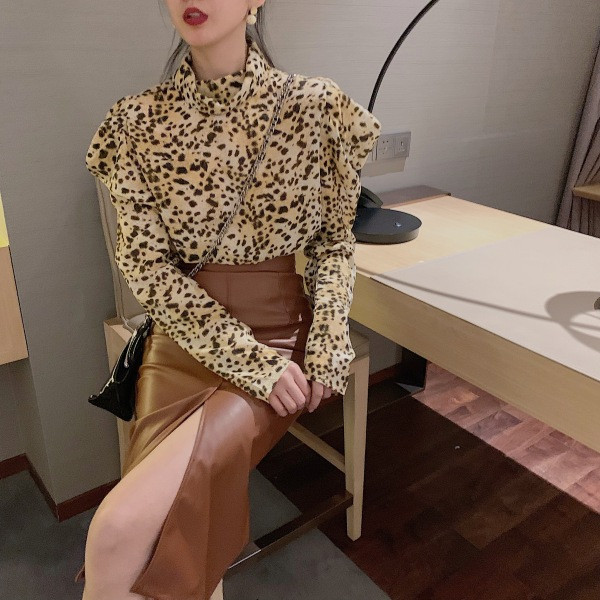 Női tüll ing leopárd mintával és puffos ujjakkal