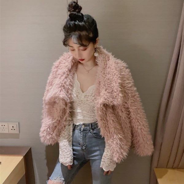 Rövid pehelykabát rózsaszín és bézs színben