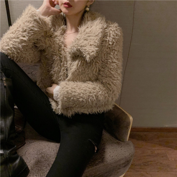 Rövid pehelykabát rózsaszín és bézs színben