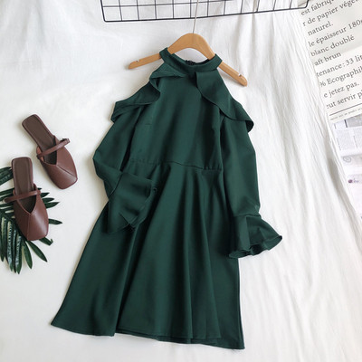 Női ruha négy színben, lótusz ujjú, csupasz vállakkal