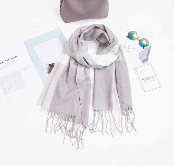 Esarfa de iarna dama casual cu franjuri in patru culori