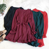 Stílusos női ruha négy színben, gombokkal és V-nyakkal