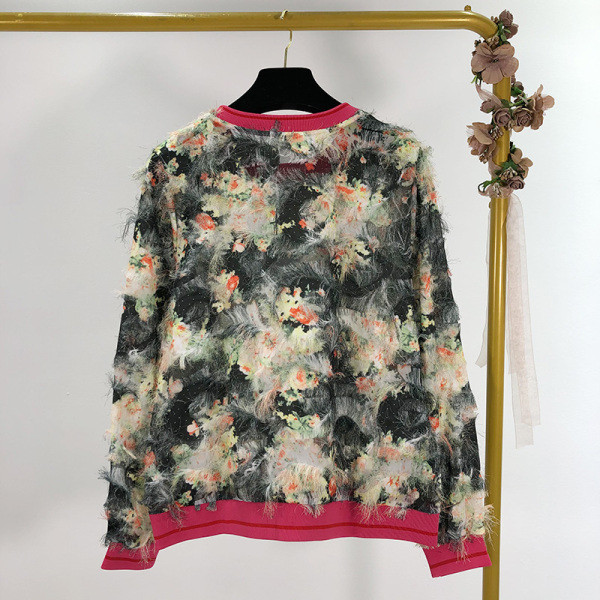 Virágmintás női blúz 3D elemekkel