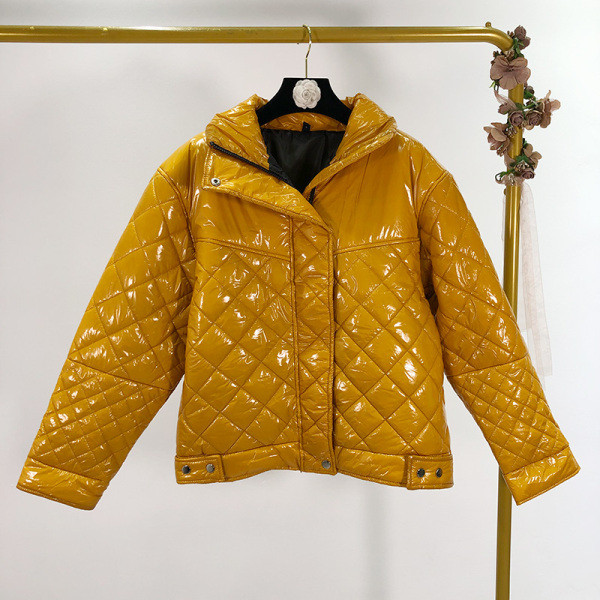 Geaca scurta de toamna-iarna cu fermoar de culoare maro