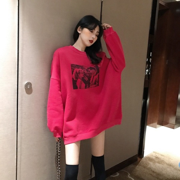 Bluză casual de damă cu aplicație model larg în roșu și negru