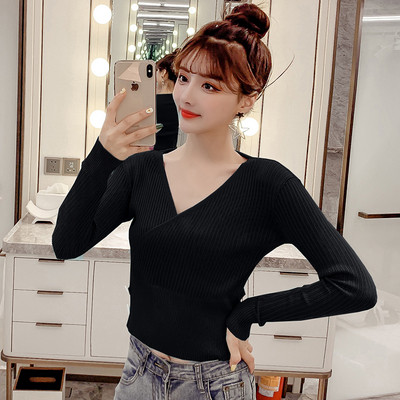 Női blúz öt színben, V-nyakú és hosszú ujjú