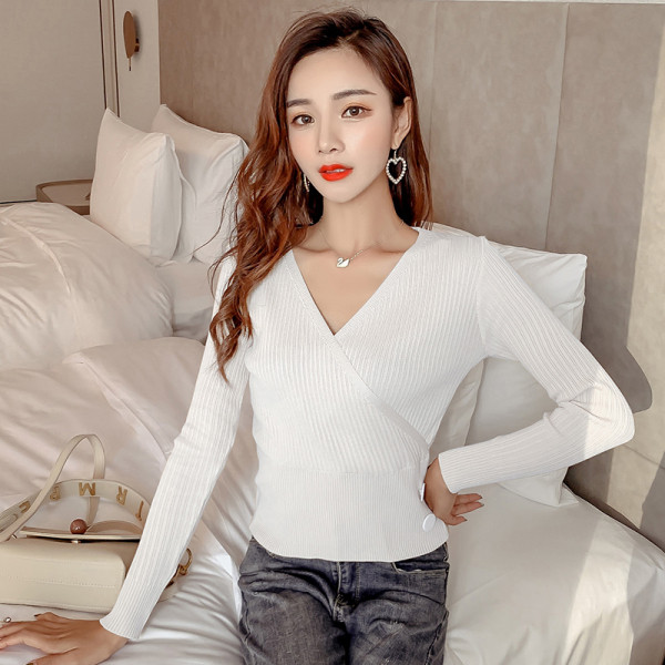 Női blúz öt színben, V-nyakú és hosszú ujjú