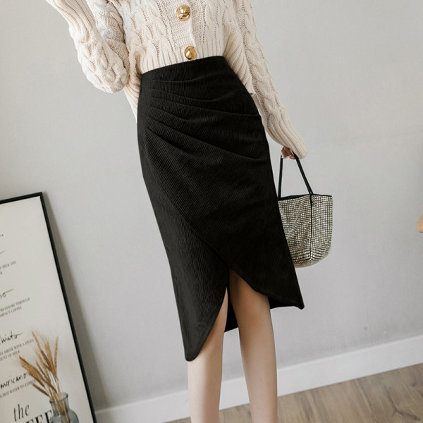 Női aszimmetrikus szoknya három színben, magas derékkal és cipzárral