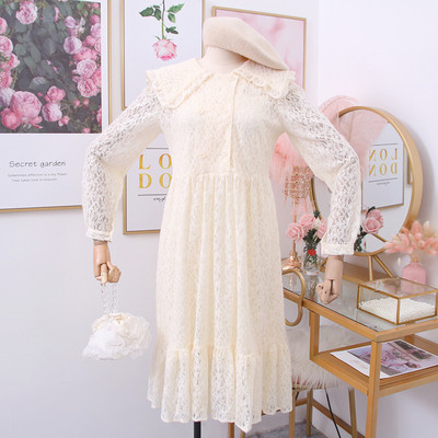 Női csipkeruha két részből, hosszú ujjú gombokkal - szabású modell