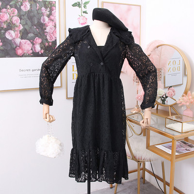 Női csipkeruha két részből, hosszú ujjú gombokkal - szabású modell