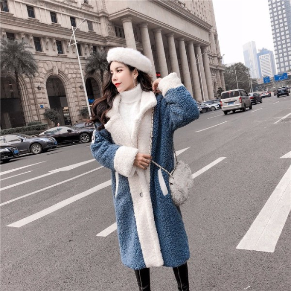 Női téli pehelykabát spitz nyakkivágással, kék, bézs és fekete színekben