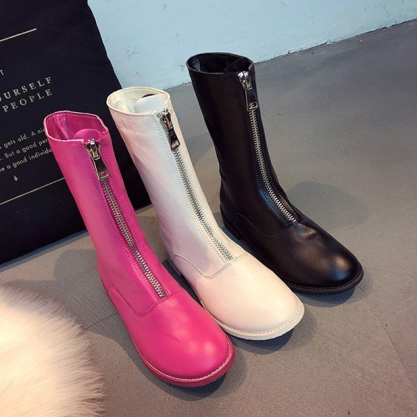 Modern női csizma lekerekített modell fekete, fehér és rózsaszín cipzárral