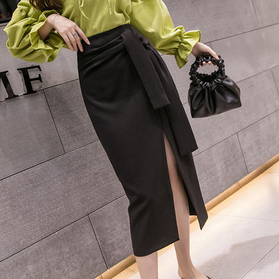 Modern női szoknya három színben, magas derékkal és hasítékkal