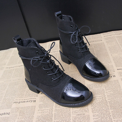 Női bőr őszi-téli csizma fűzős fekete és bézs színben