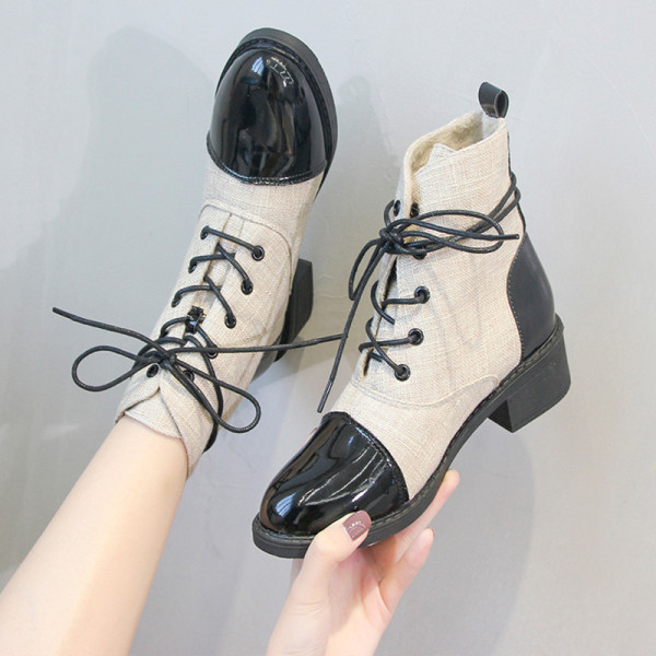 Női bőr őszi-téli csizma fűzős fekete és bézs színben