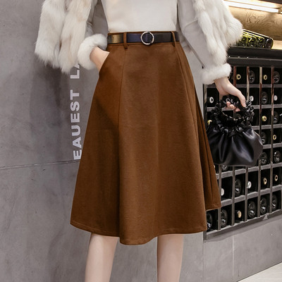 Női szoknya barna és fekete színű szabású modellben, magas derékkal