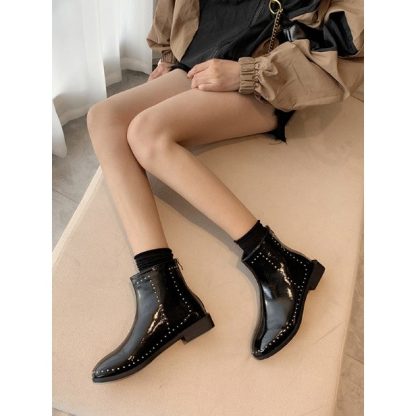 Cizme casual dama cu nituri metalice de culoare neagra doua modele