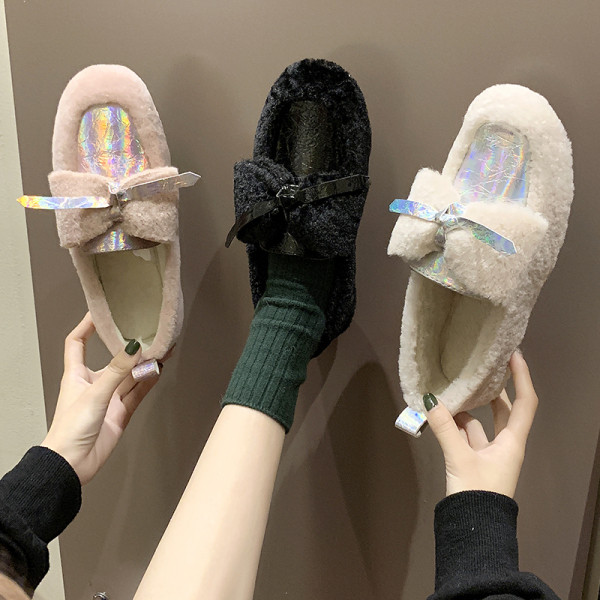 Női téli pehely alkalmi cipő lapos talppal, fekete, fehér és rózsaszín színben