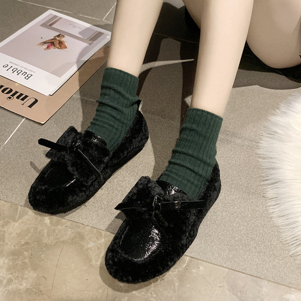 Női téli pehely alkalmi cipő lapos talppal, fekete, fehér és rózsaszín színben