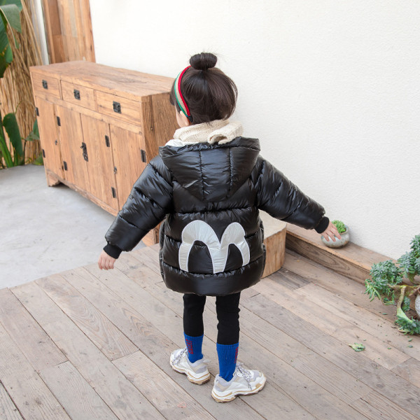 Παιδικό χειμωνιάτικο μπουφάν για κορίτσια σε μαύρο και ροζ  χρώμα με κουκούλα