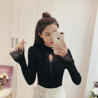 Modern női blúz csipkével az ujjakon és magas gallérral, három színben