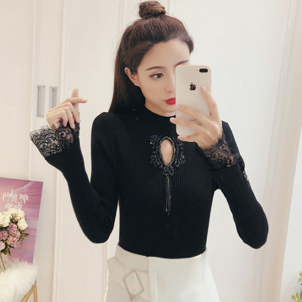 Modern női blúz csipkével az ujjakon és magas gallérral, három színben