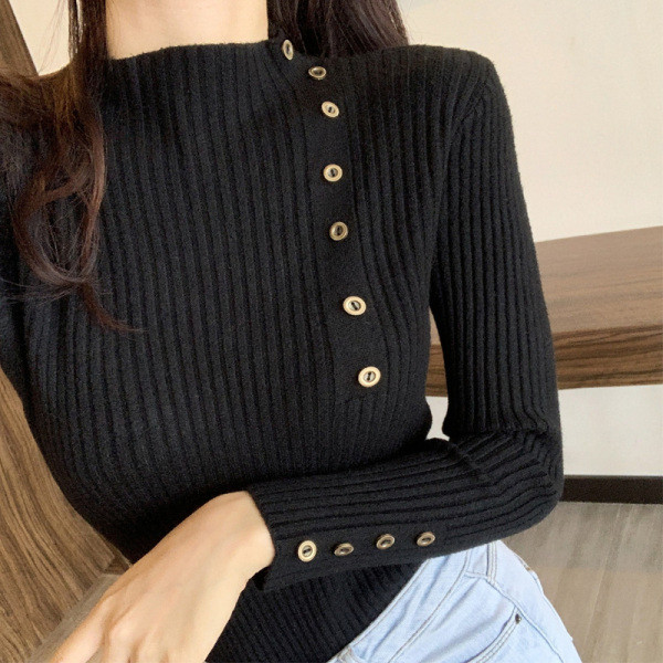 Γυναικεία μπλούζα με κουμπιά σε μαύρο και άσπρο χρώμα