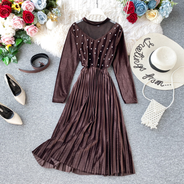 Modern női bársonyruha gyöngyökkel és hosszú ujjú négy színben