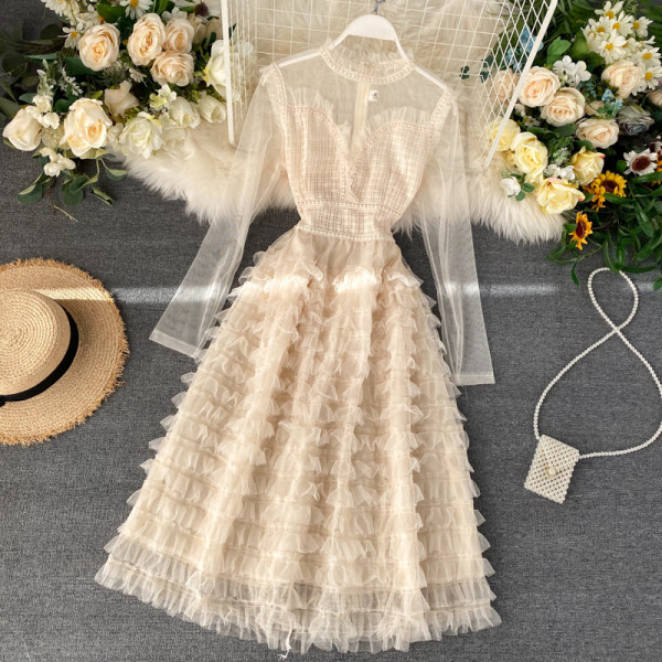 Μακρύ μοντέρνο γυναικείο φόρεμα με τούλι σε διάφορα χρώματα