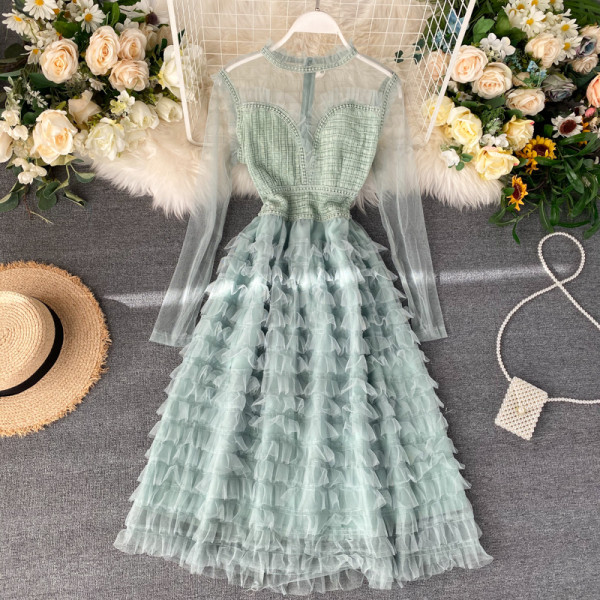 Μακρύ μοντέρνο γυναικείο φόρεμα με τούλι σε διάφορα χρώματα