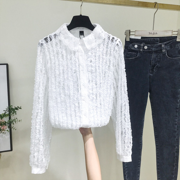 Női csipke ing klasszikus gallérral és fehér gombokkal