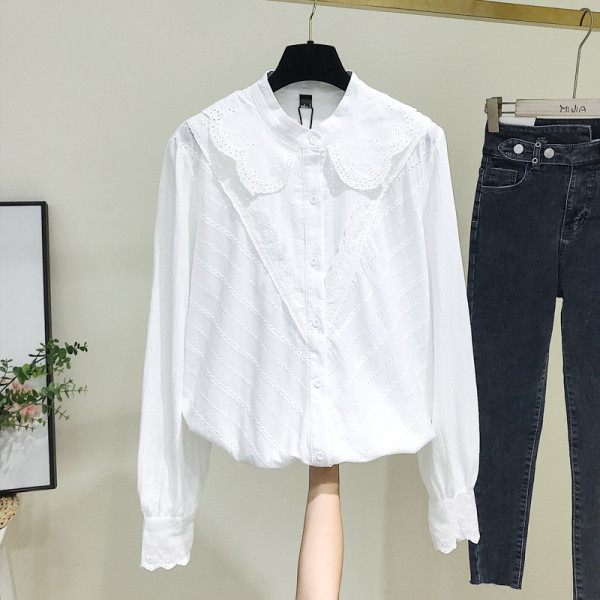 Új modell női ing alacsony gallérral és gombokkal - fehér színű
