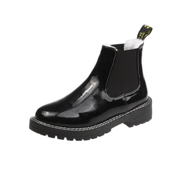 Modern női csizma eko bőrből puha béléssel fehér és fekete színben