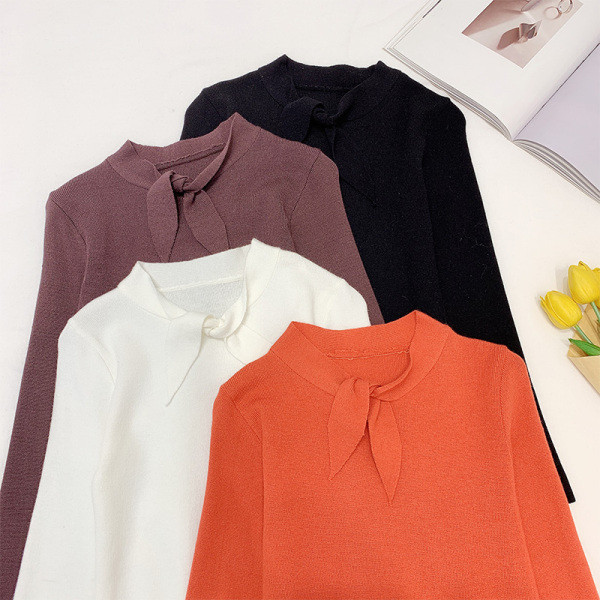 Modern női pulóver kerek nyakkivágással, négy színben